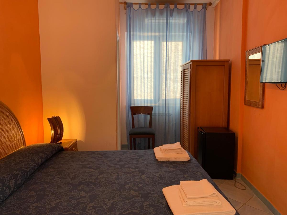 Hotel Ortensia Ponza Exterior foto