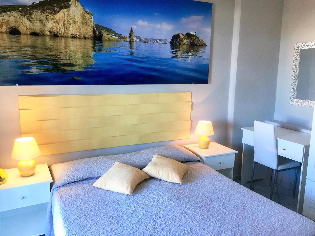 Hotel Ortensia Ponza Exterior foto