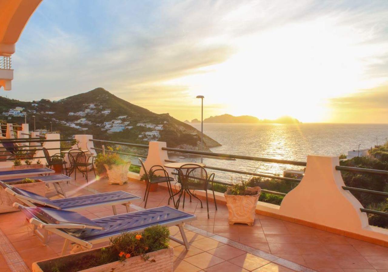 Hotel Ortensia Ponza Exterior foto