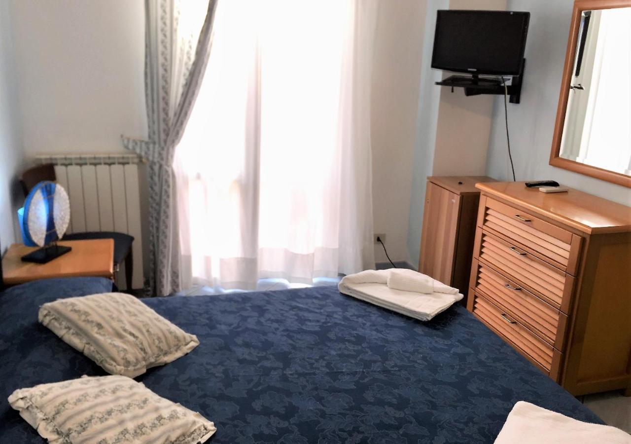 Hotel Ortensia Ponza Zimmer foto